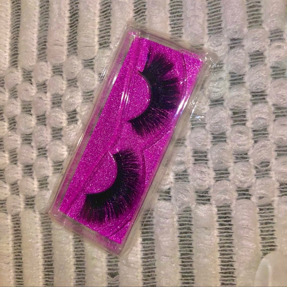 $8 lash bundle - Picture 3 of 9